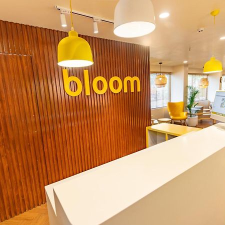 Bloom Hotel - Richmond Road Бенґалуру Екстер'єр фото